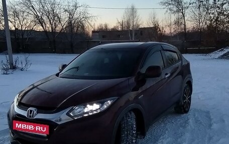 Honda Vezel, 2014 год, 1 650 000 рублей, 6 фотография