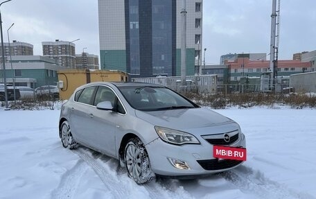 Opel Astra J, 2011 год, 620 000 рублей, 14 фотография