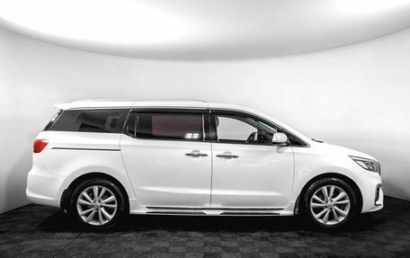 KIA Carnival III, 2018 год, 2 750 000 рублей, 4 фотография