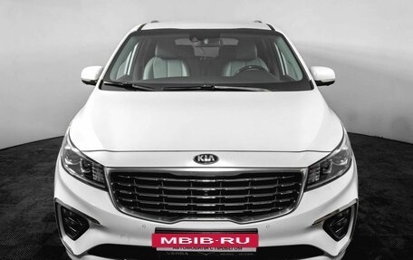 KIA Carnival III, 2018 год, 2 750 000 рублей, 2 фотография