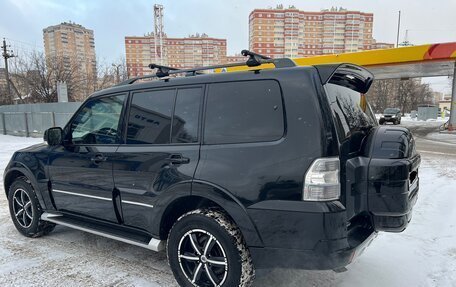 Mitsubishi Pajero IV, 2013 год, 2 700 000 рублей, 3 фотография