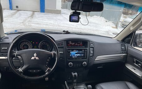 Mitsubishi Pajero IV, 2013 год, 2 700 000 рублей, 9 фотография