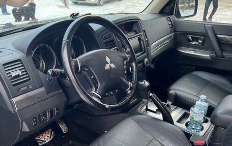 Mitsubishi Pajero IV, 2013 год, 2 700 000 рублей, 33 фотография