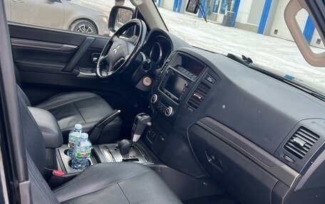 Mitsubishi Pajero IV, 2013 год, 2 700 000 рублей, 37 фотография