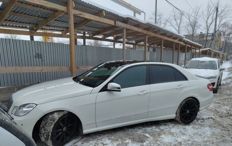 Mercedes-Benz E-Класс, 2010 год, 1 600 000 рублей, 17 фотография