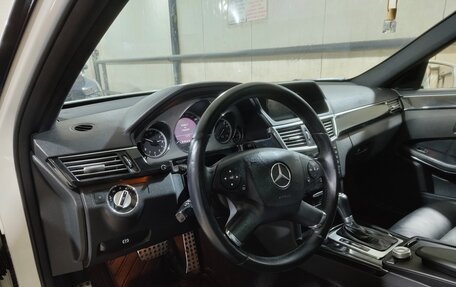 Mercedes-Benz E-Класс, 2010 год, 1 600 000 рублей, 21 фотография