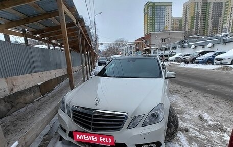 Mercedes-Benz E-Класс, 2010 год, 1 600 000 рублей, 32 фотография