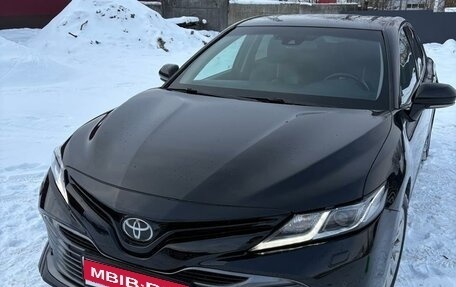 Toyota Camry, 2018 год, 2 700 000 рублей, 7 фотография