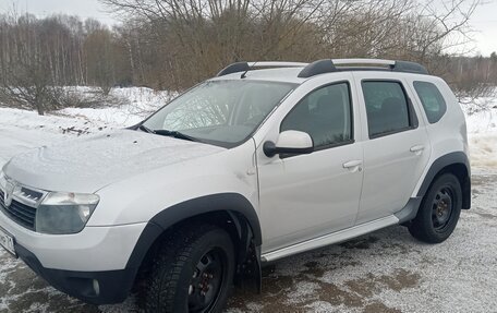 Dacia Duster I рестайлинг, 2011 год, 900 000 рублей, 1 фотография