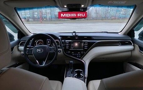 Toyota Camry, 2018 год, 2 730 000 рублей, 9 фотография