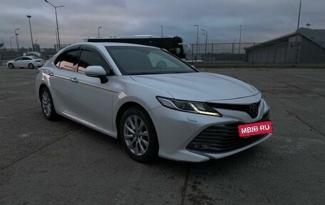 Toyota Camry, 2018 год, 2 730 000 рублей, 6 фотография