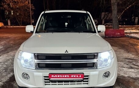 Mitsubishi Pajero IV, 2013 год, 2 249 700 рублей, 7 фотография