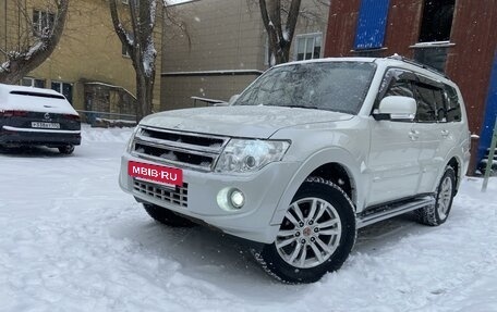 Mitsubishi Pajero IV, 2013 год, 2 249 700 рублей, 16 фотография