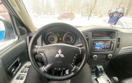 Mitsubishi Pajero IV, 2013 год, 2 249 700 рублей, 26 фотография