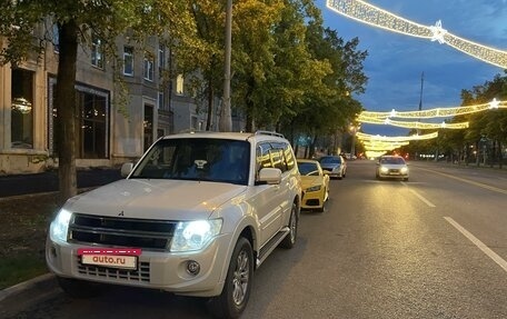 Mitsubishi Pajero IV, 2013 год, 2 249 700 рублей, 36 фотография