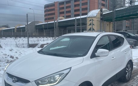 Hyundai ix35 I рестайлинг, 2014 год, 1 550 000 рублей, 2 фотография