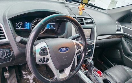 Ford Explorer VI, 2012 год, 1 600 000 рублей, 5 фотография