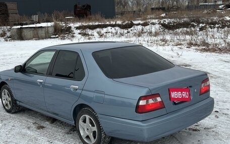 Nissan Bluebird XI, 2001 год, 365 000 рублей, 6 фотография