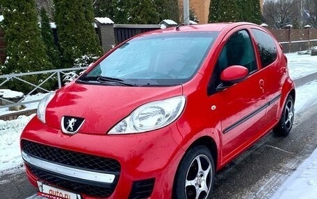 Peugeot 107 I рестайлинг, 2009 год, 495 000 рублей, 2 фотография