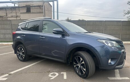 Toyota RAV4, 2014 год, 2 050 000 рублей, 2 фотография