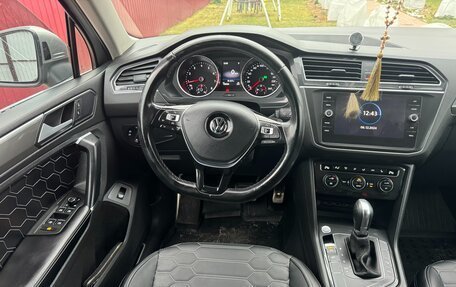 Volkswagen Tiguan II, 2018 год, 2 500 000 рублей, 18 фотография