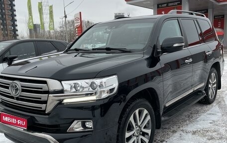 Toyota Land Cruiser 200, 2016 год, 7 250 000 рублей, 1 фотография