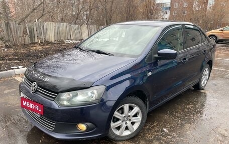 Volkswagen Polo VI (EU Market), 2012 год, 820 000 рублей, 3 фотография