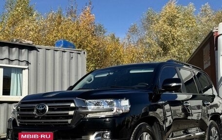 Toyota Land Cruiser 200, 2016 год, 7 250 000 рублей, 2 фотография