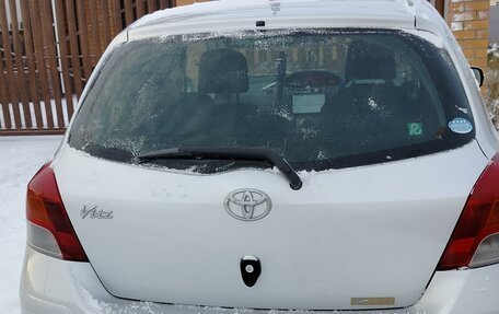 Toyota Vitz, 2010 год, 610 000 рублей, 4 фотография