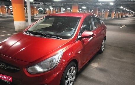 Hyundai Solaris II рестайлинг, 2012 год, 750 000 рублей, 2 фотография