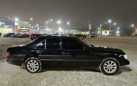 Mercedes-Benz E-Класс, 1992 год, 250 000 рублей, 5 фотография