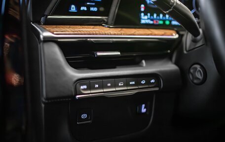 Cadillac Escalade V, 2021 год, 14 100 000 рублей, 14 фотография