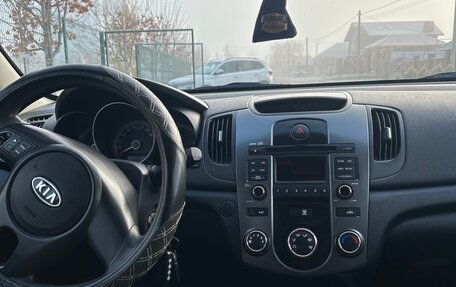 KIA Cerato III, 2010 год, 820 000 рублей, 10 фотография