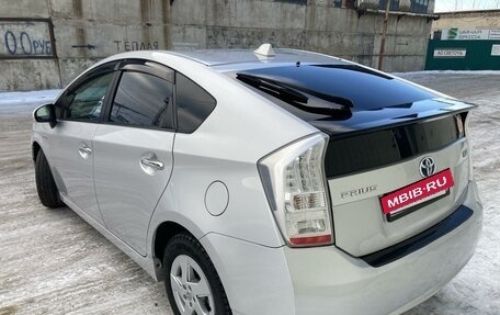 Toyota Prius, 2010 год, 1 220 000 рублей, 26 фотография