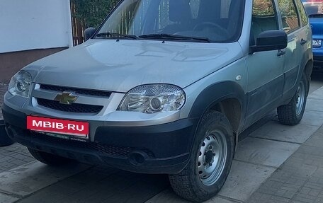 Chevrolet Niva I рестайлинг, 2019 год, 900 000 рублей, 2 фотография