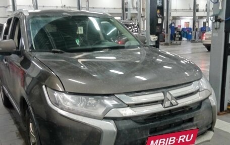 Mitsubishi Outlander III рестайлинг 3, 2018 год, 1 331 000 рублей, 2 фотография