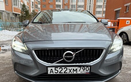 Volvo V40 II рестайлинг, 2018 год, 1 750 000 рублей, 1 фотография