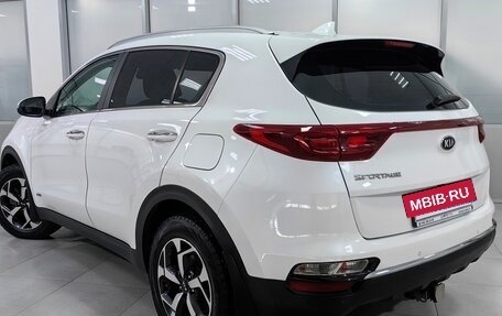 KIA Sportage IV рестайлинг, 2020 год, 2 555 000 рублей, 2 фотография