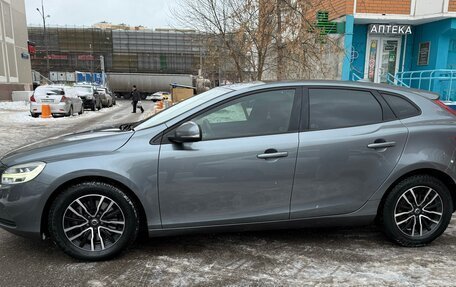 Volvo V40 II рестайлинг, 2018 год, 1 750 000 рублей, 8 фотография