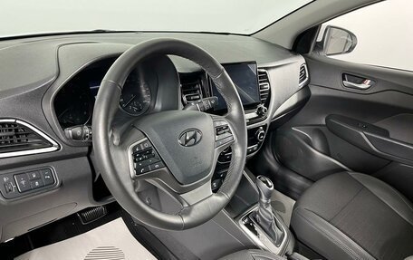 Hyundai Solaris II рестайлинг, 2022 год, 2 049 000 рублей, 11 фотография