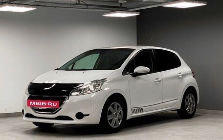 Peugeot 208 II, 2013 год, 685 000 рублей, 3 фотография