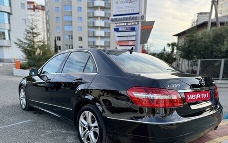 Mercedes-Benz E-Класс, 2011 год, 2 050 000 рублей, 4 фотография