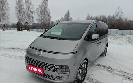 Hyundai Staria, 2021 год, 5 050 000 рублей, 4 фотография