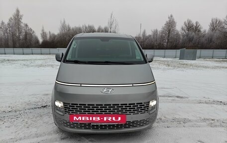 Hyundai Staria, 2021 год, 5 050 000 рублей, 2 фотография