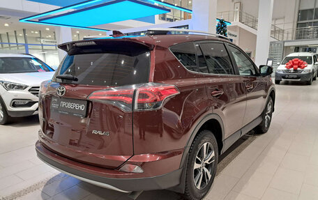 Toyota RAV4, 2019 год, 2 597 000 рублей, 6 фотография