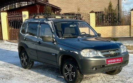 Chevrolet Niva I рестайлинг, 2011 год, 575 000 рублей, 1 фотография