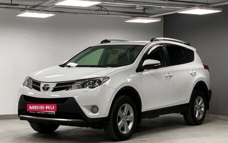 Toyota RAV4, 2013 год, 2 140 000 рублей, 3 фотография