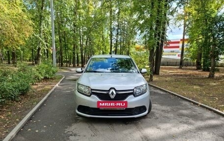 Renault Logan II, 2016 год, 885 000 рублей, 5 фотография