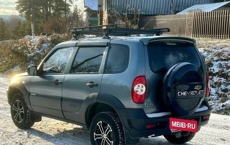 Chevrolet Niva I рестайлинг, 2011 год, 575 000 рублей, 6 фотография