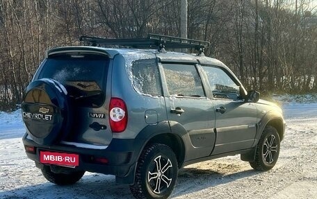 Chevrolet Niva I рестайлинг, 2011 год, 575 000 рублей, 5 фотография